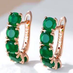585 rose gold earrings with emeralds